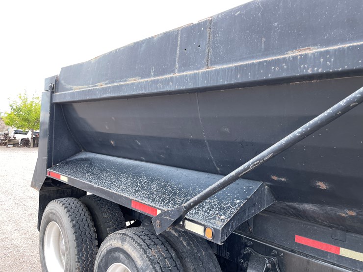 #1007-•-2013-freightliner-dump-truck-(elephant-butte,-nm)-(nm-title)-image-25