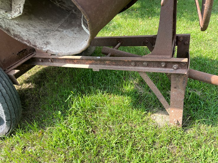#5480-•-agc-3-1/2-s-gas-powered-cement-mixer-image-25