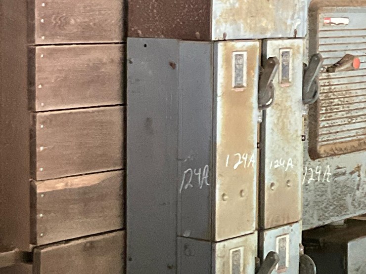 #124a-•-electrical-box-image-14