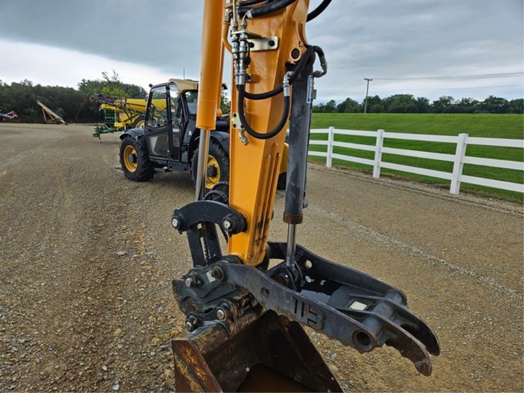 #382-•-2017-hyundia-rolex-60cr-9a-excavator-image-10
