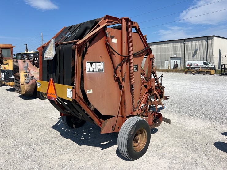 massey-ferguson-450-image-5