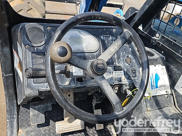 2018-genie-gth844-image-27