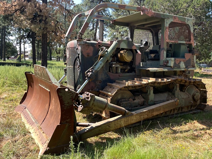 caterpillar-d7-image-1