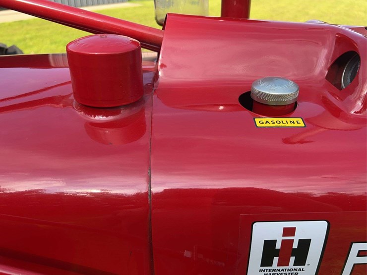 farmall-super-h-distillate-image-26
