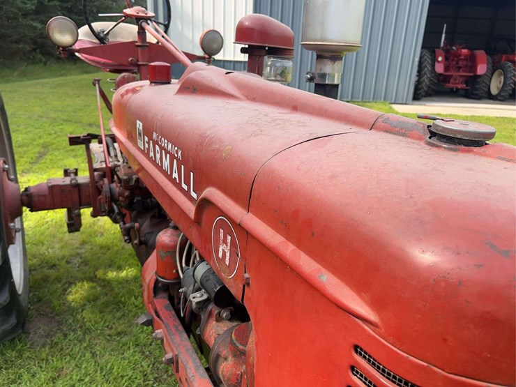 1947-farmall-h-image-11