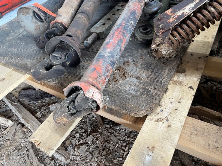 #5558-•-miscellaneous-pto's-and-3-point-parts-image-13
