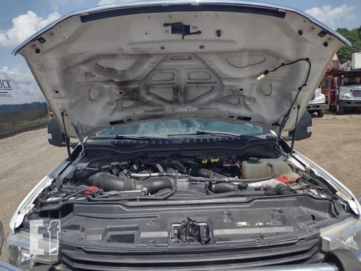 2018-ford-f550-image-15