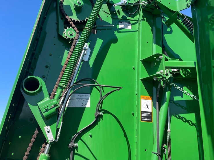 2018-john-deere-560r-image-27