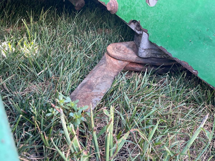 john-deere-608c-image-17