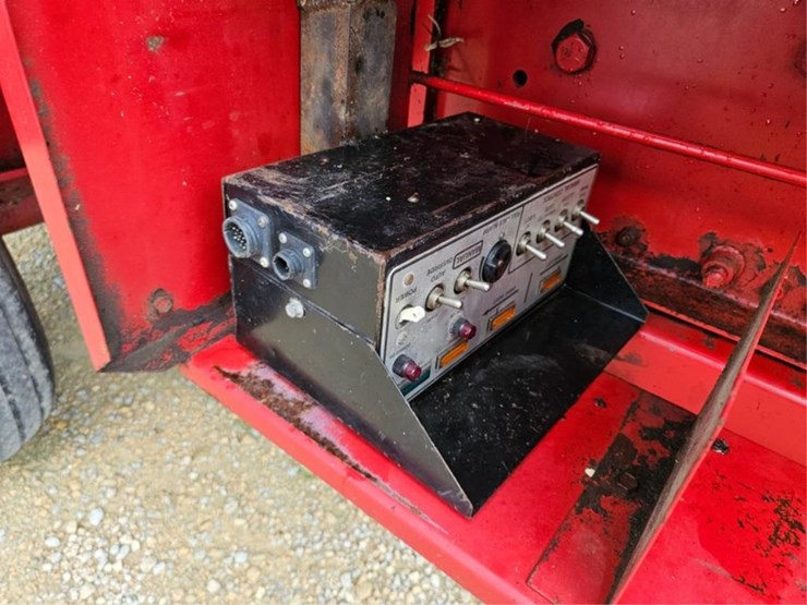 case-ih-8460-image-15