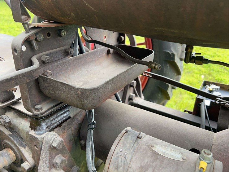 farmall-f12-image-30