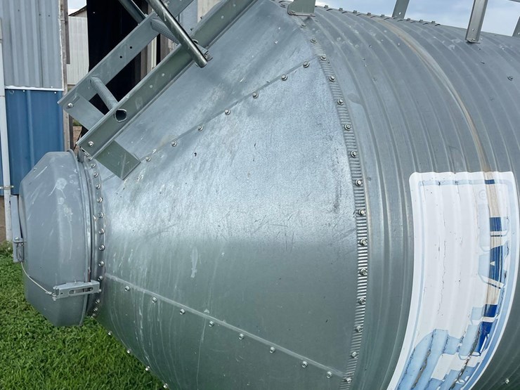 hog-slat-5-ton-bulk-bin-image-10