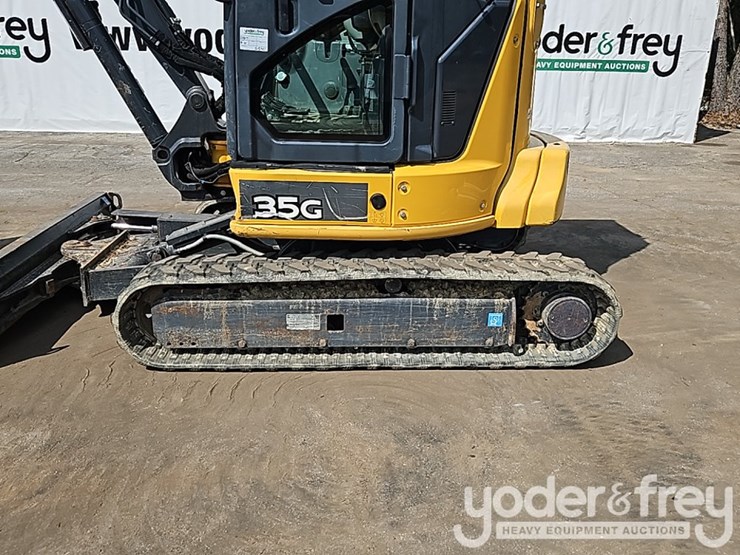 2019-deere-35g-image-22