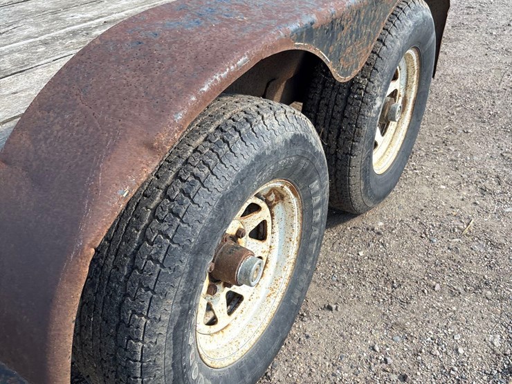 2000-car-trailer-14ft-with-2ft-beaver-image-15