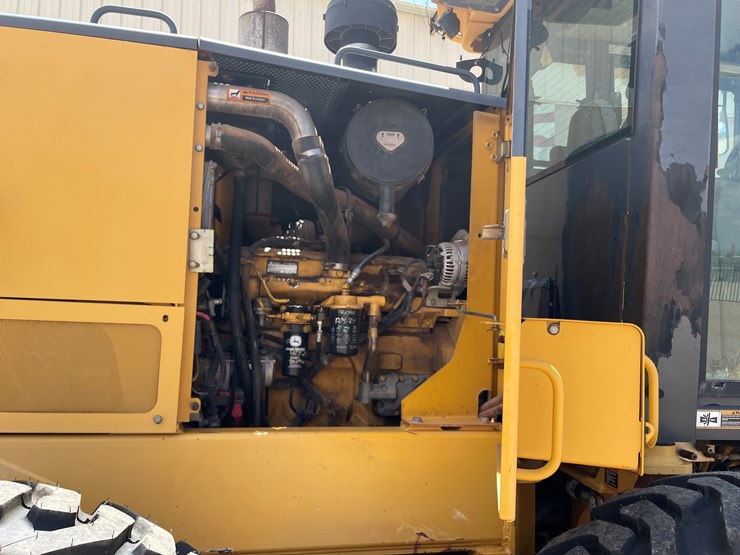 deere-672d-image-61