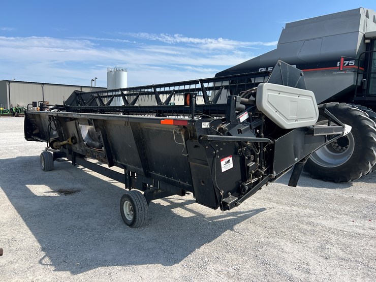 2004-gleaner-8000-image-8
