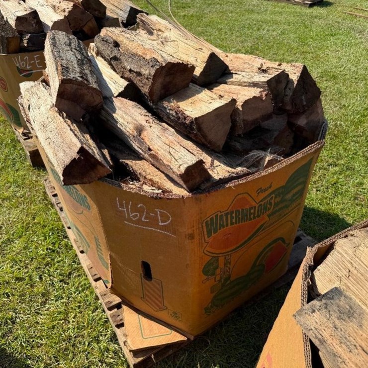PALLET-BOX OF FIREWOOD