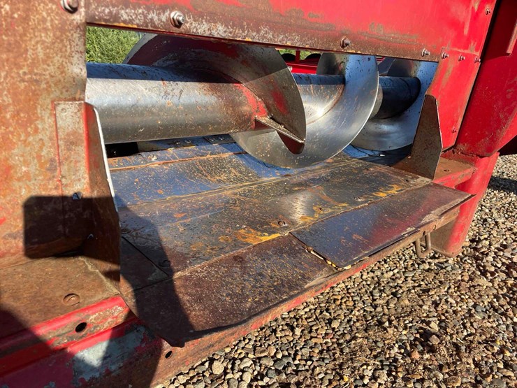 case-ih-1063-image-33