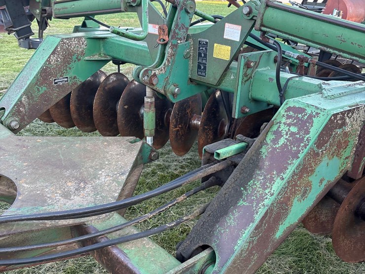 john-deere-630-image-8