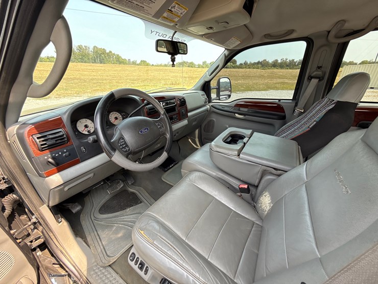 2006-ford-f350-image-15