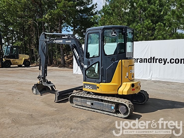 2019-deere-35g-image-4