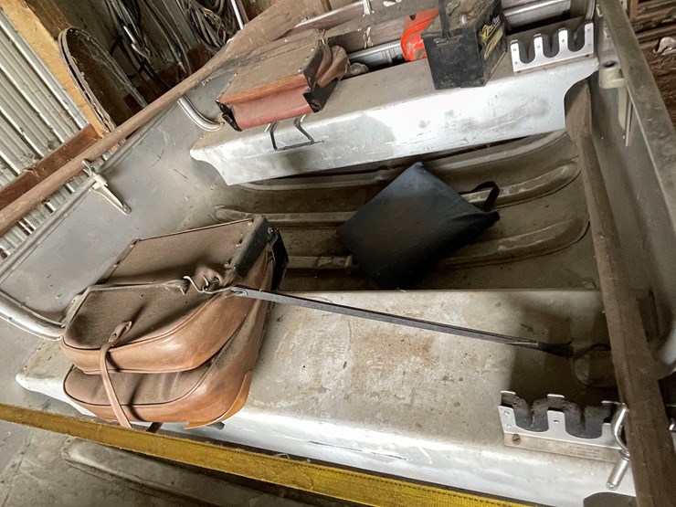 #5492-•-14'-alumacraft-boat-with-chrysler-20hp-outboard-motor-image-20