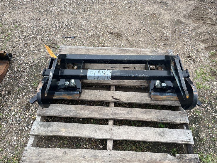 #212-•-genie-telehandler-skid-steer-mount-adapter-plate-image-5