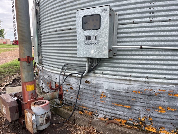 8,000-bushel-dryer-grain-bin-image-7