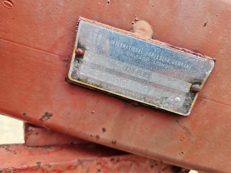 #265-•-ih-720-4-bottom-20"-semi-mount-plow-image-21