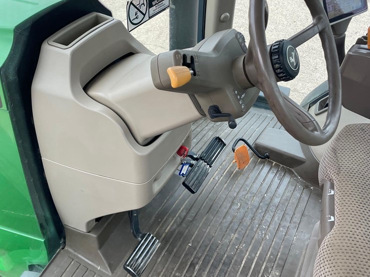 2012-john-deere-7280r-image-34