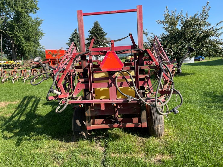 #5476-•-500-gallon-hardi-pull-behind-sprayer-image-5