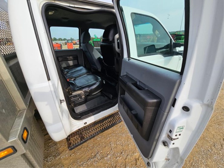 2011-ford-f350-image-26