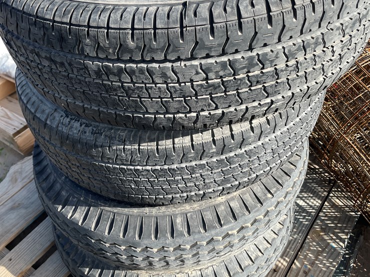 #3735-•-lot-of-tires-(las-cruces,-nm)-image-11