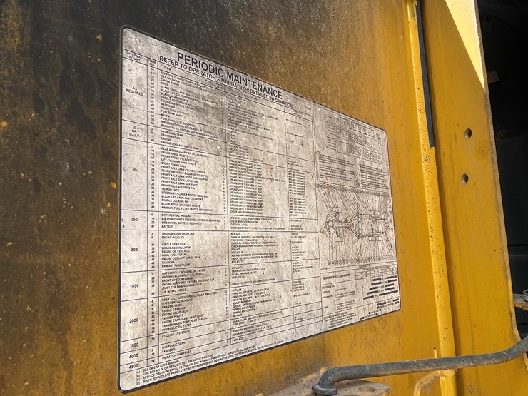 deere-672d-image-50