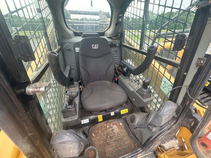 2021-caterpillar-299d3-xe-image-8