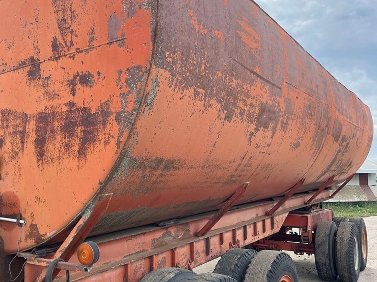 shop-built-10,000-gallon-manure-tank/running-gear-image-7