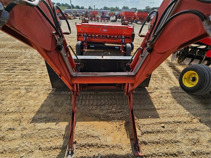case-ih-l655-image-21