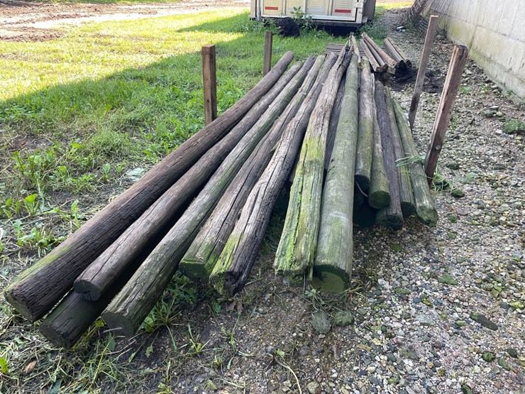 pallet-of-round-poles-image-4