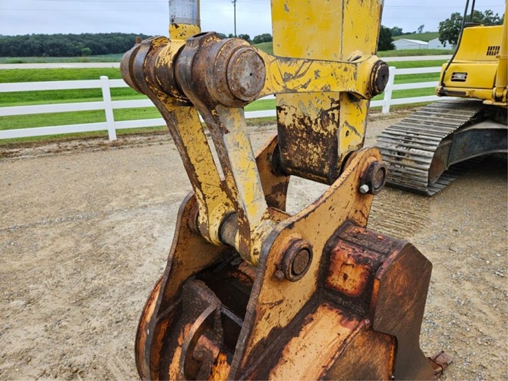 komatsu-pc150-lc-image-12