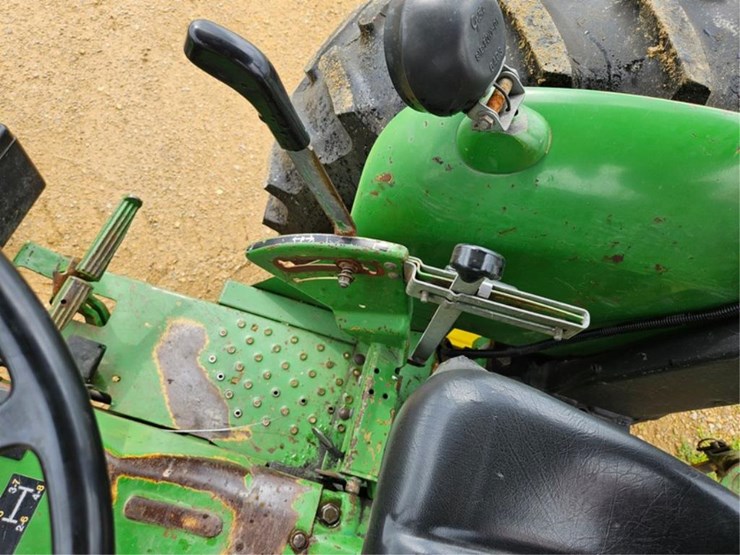 john-deere-2155-image-22