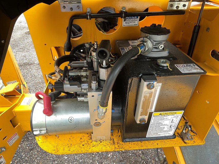 #108-•-2021-haulotte-3522a-towable-boom-lift-image-34