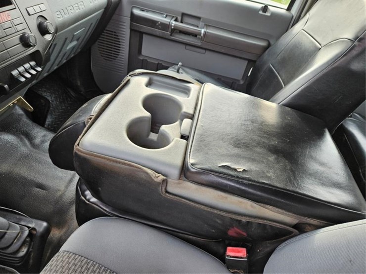 2011-ford-f350-image-43