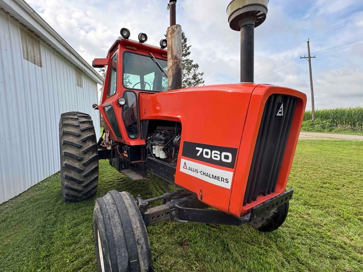 1980-allis-chalmers-7060-image-26