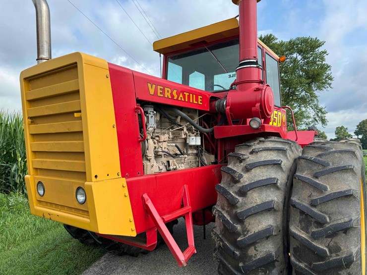 1976-versatile-850-image-12