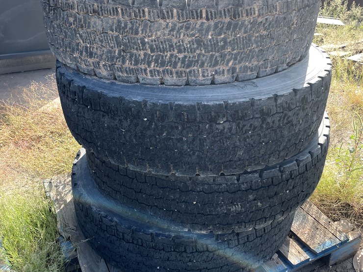 #3735-•-lot-of-tires-(las-cruces,-nm)-image-19