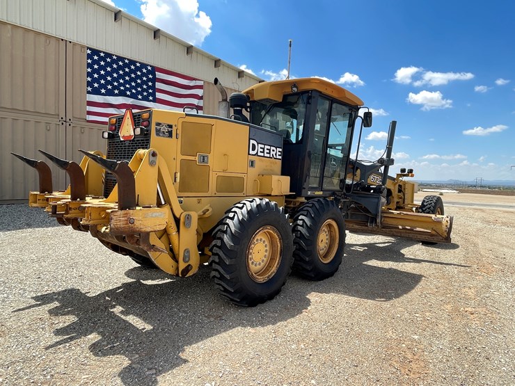 deere-672d-image-5