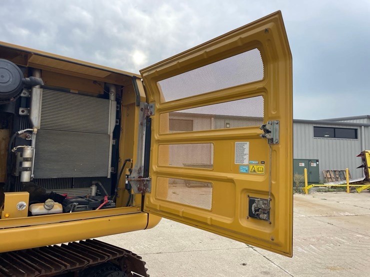 2018-caterpillar-318fl-image-26