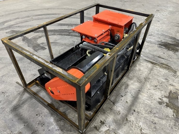 2025-caterpillar-307-image-4