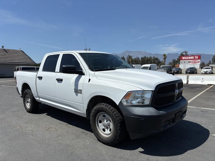 2016-dodge-ram-1500-image-3
