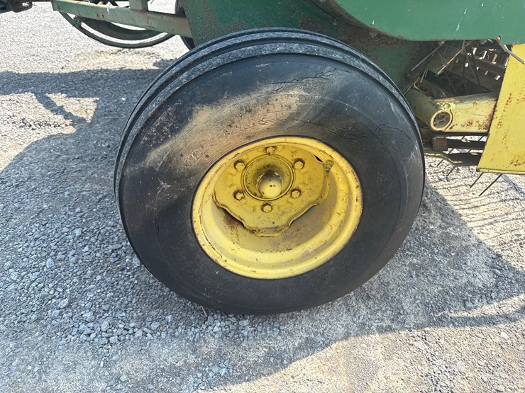 john-deere-346-image-7